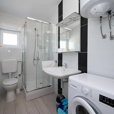 Apartment With Parking Space Pag - 24714 *