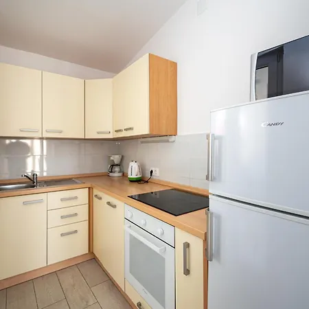 Apartment With Parking Space Pag - 24714 *