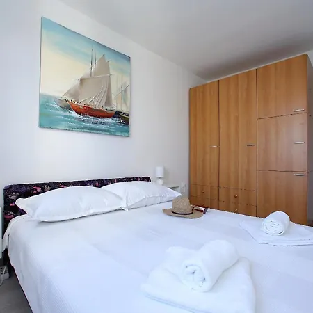 With Parking Space Pag - 24714 *