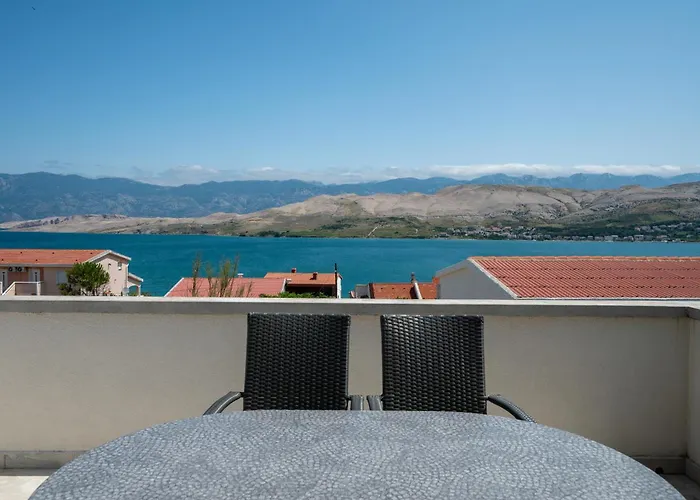 With Parking Space Pag - 24714 * 파그