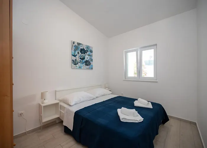 With Parking Space Pag - 24714