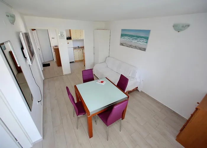 With Parking Space Pag - 24714 *