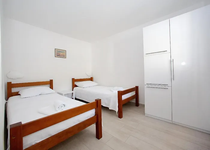 With Parking Space Pag - 24714 아파트