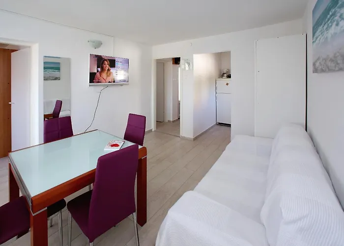 아파트 With Parking Space Pag - 24714 파그