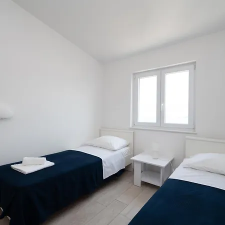Appartamento With Parking Space Pag - 24714