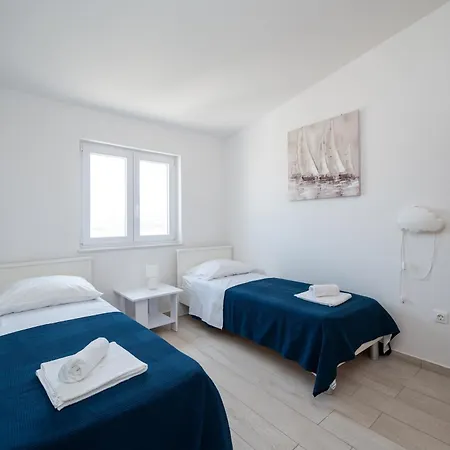 With Parking Space Pag - 24714 Lejlighed *